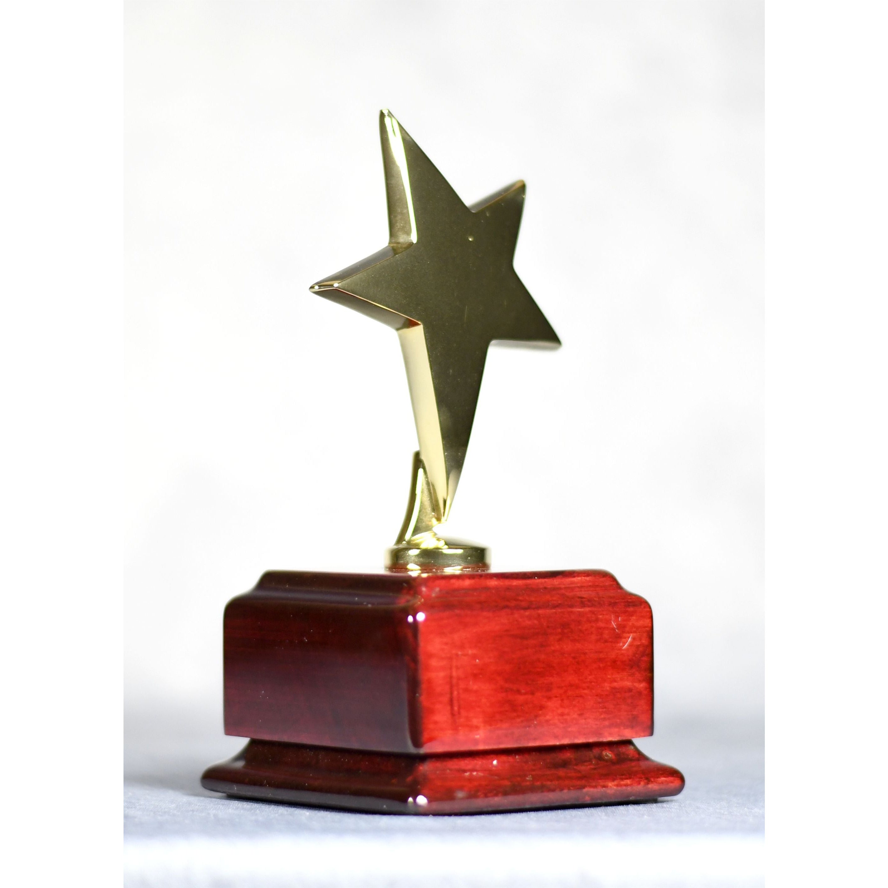 Star Performer Gold Star On Rosewood Base | Global Recognition Inc
