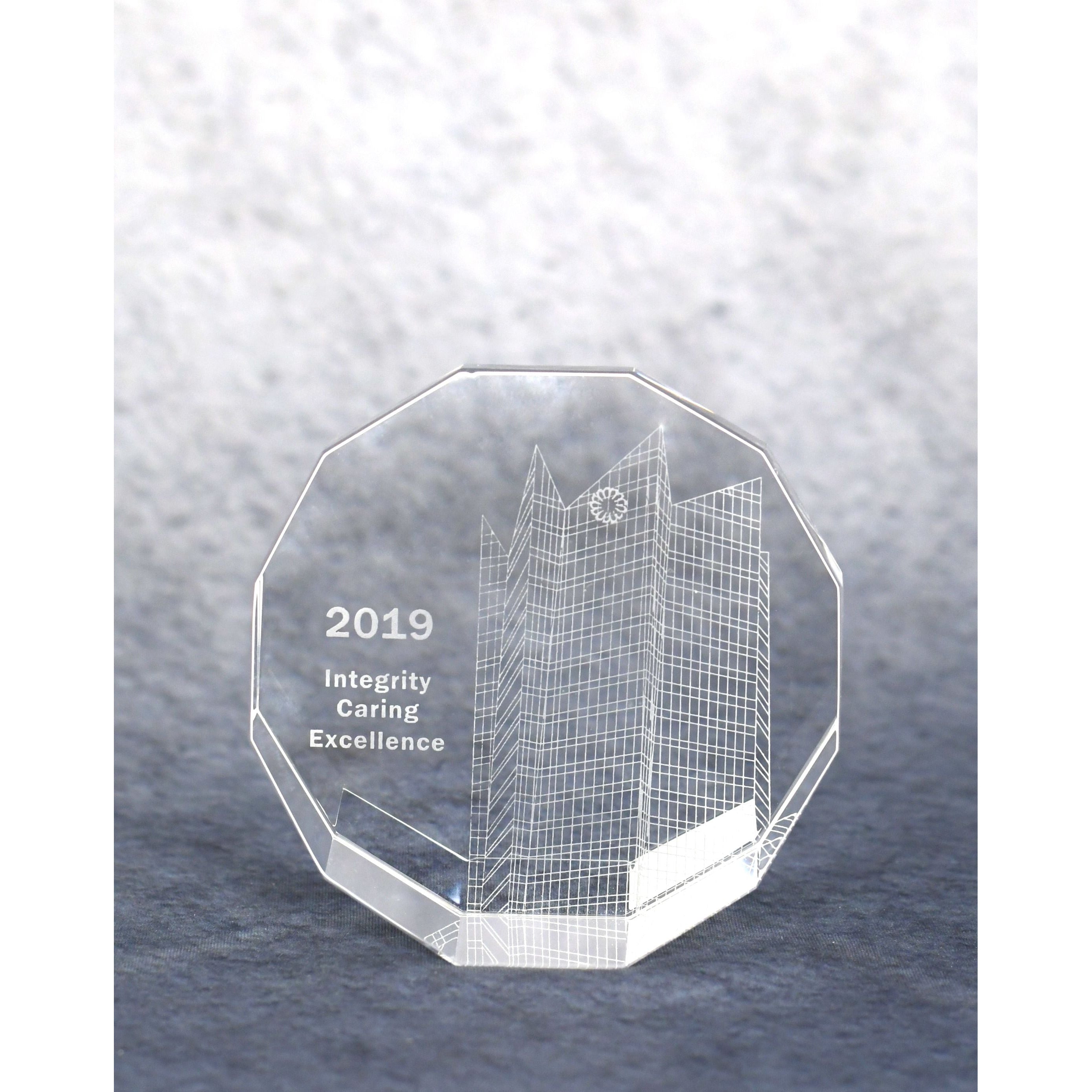 Multi-Faceted Crystal Paperweight | Global Recognition Inc
