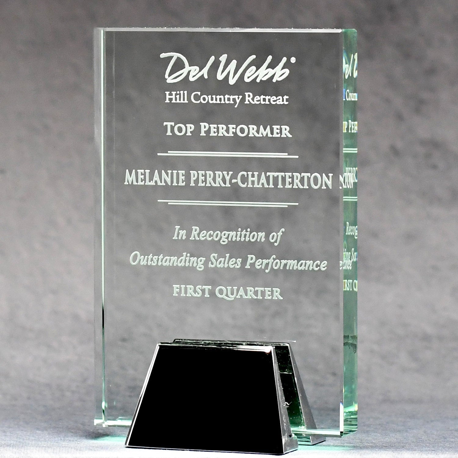 Jade Glass Plaque With Chrome Stand | Global Recognition Inc