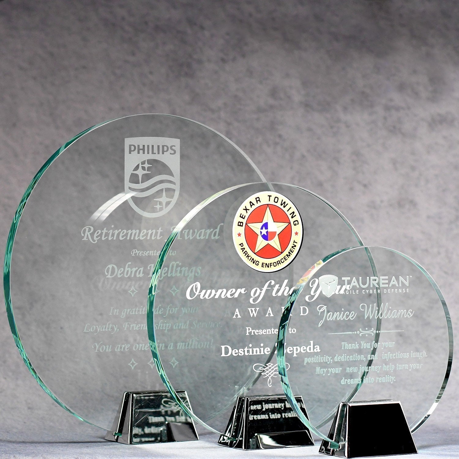 Jade Glass Circle With Chrome Stand | Global Recognition Inc