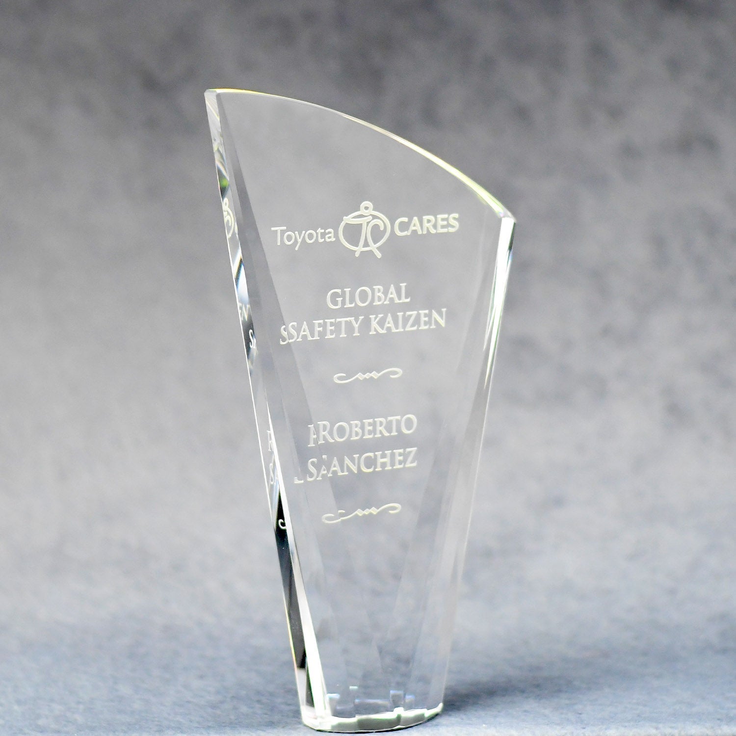 Spectra Color Crystal Sail | Global Recognition Inc