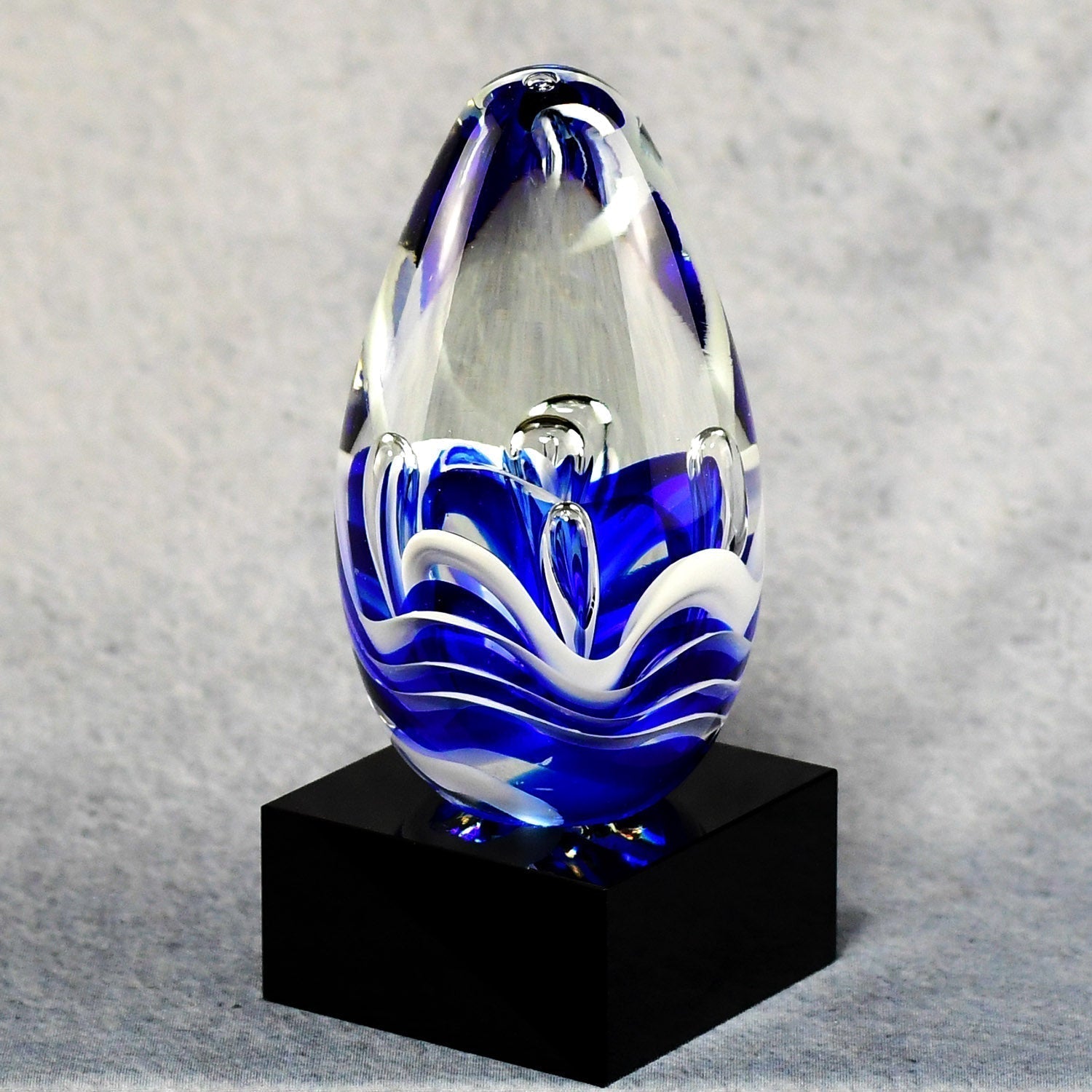 Blue And White Art Glass Egg | Global Recognition Inc