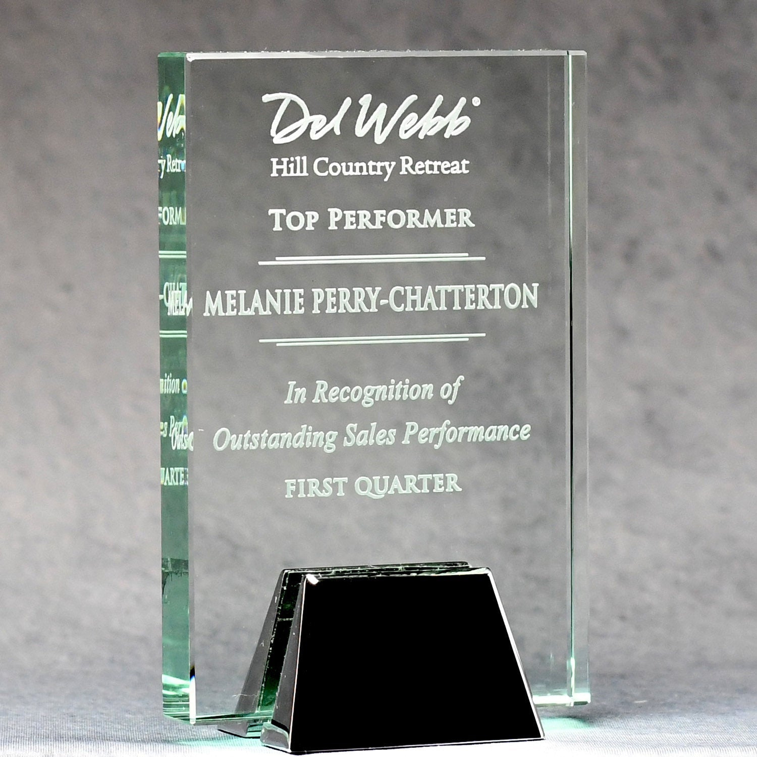 Jade Glass Plaque With Chrome Stand | Global Recognition Inc